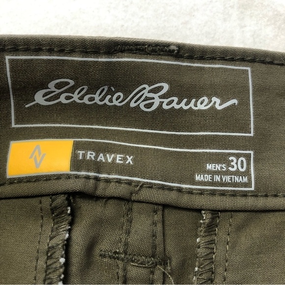EDDIE Bauer Travex Army Green Cargo Shorts Size 30 - Picture 3 of 9
